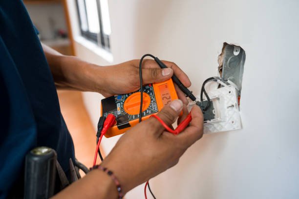 Best Affordable Emergency Electrician  in Northwoods, MO